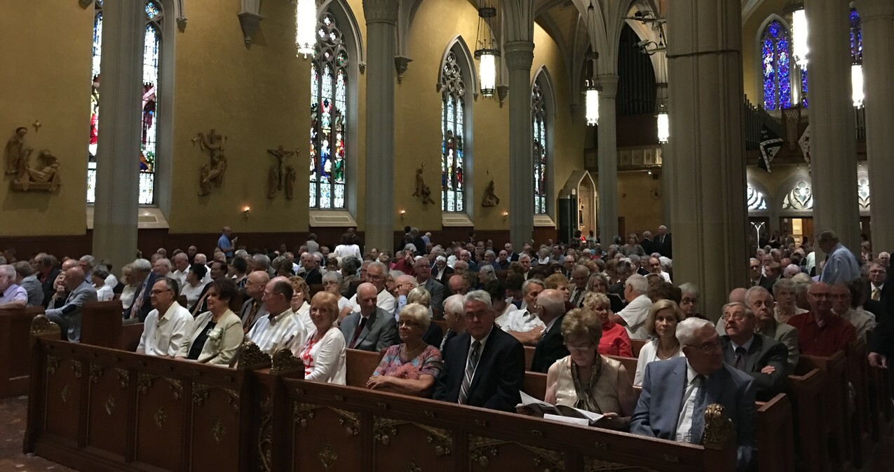 Couples can request certificates to mark 50th  wedding anniversary