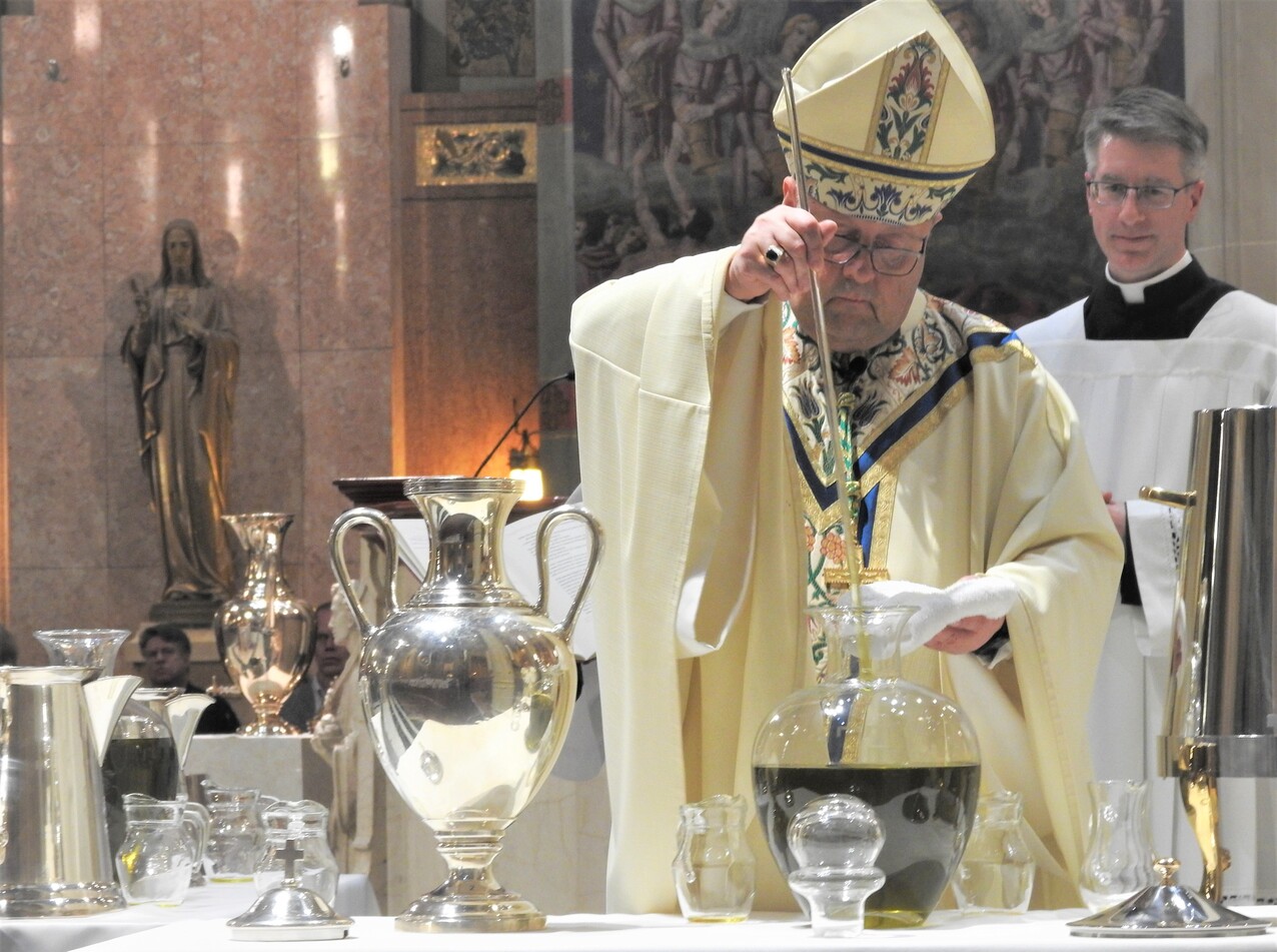 Holy Week liturgies begin on Palm Sunday at cathedral 