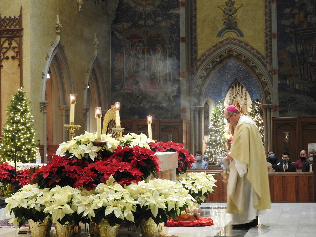 Holiday season Mass, confession schedule set for cathedral