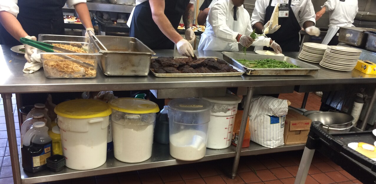 Volunteers needed for Easter meal distribution