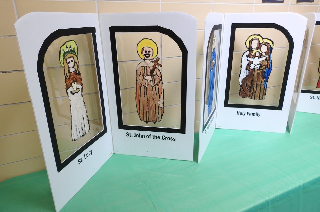 St. Brendan School welcomes Bishop Woost for Ice Cream with the Bishop, Gallery Walk visit