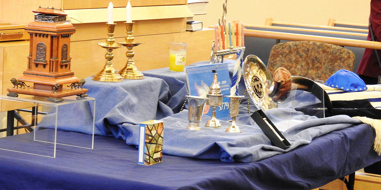 Catholic students learn about Holocaust at Face to Face program