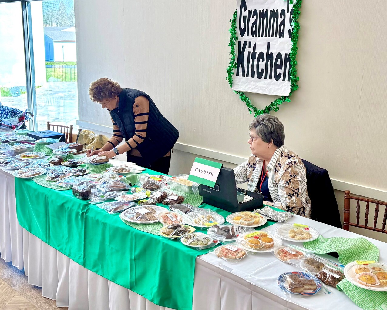 Women’s Board of Catholic Charities, Summit County hosts annual benefit luncheon, fashion show