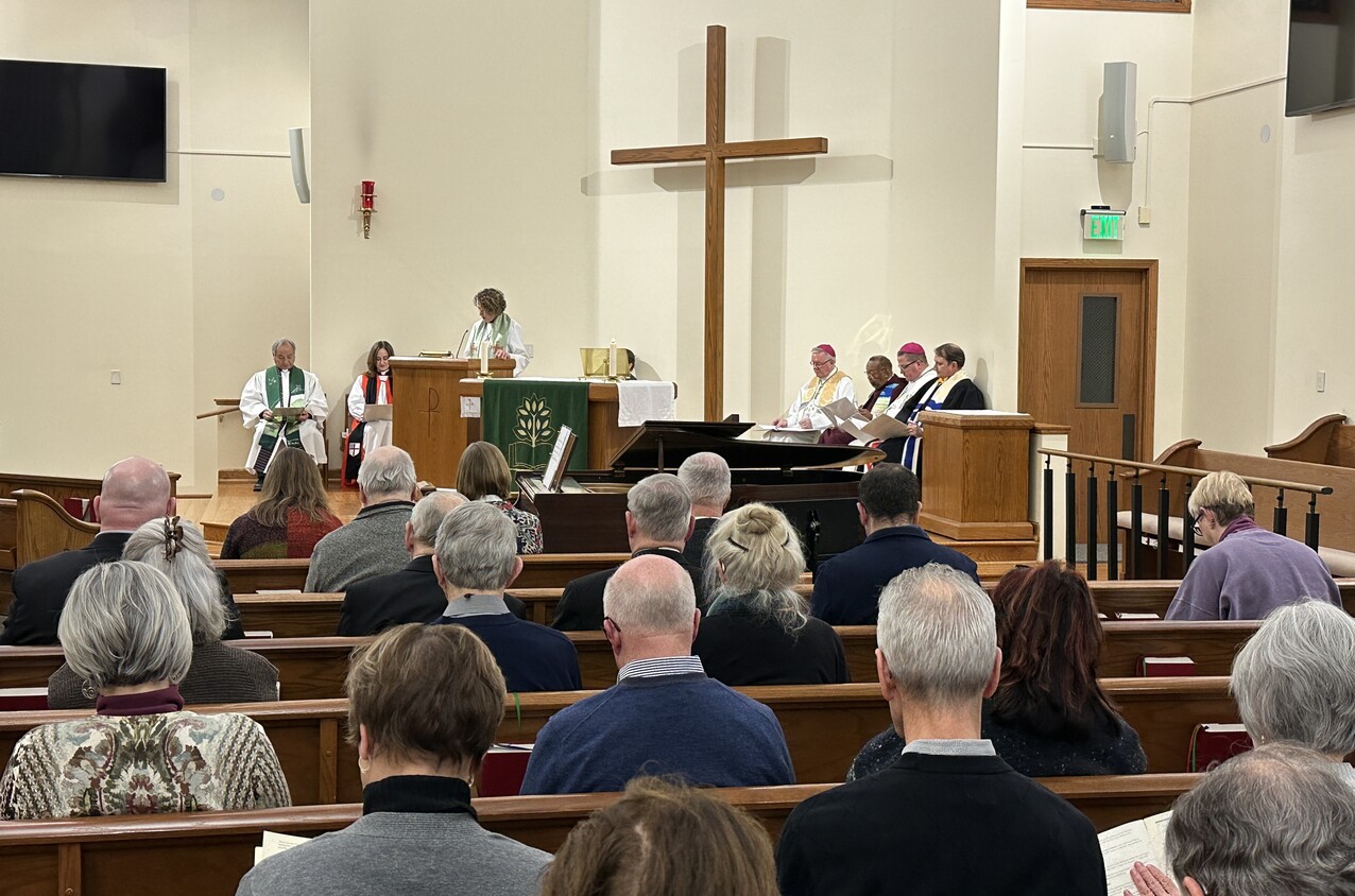 Bishop Woost participates in ecumenical worship service for Christian unity
