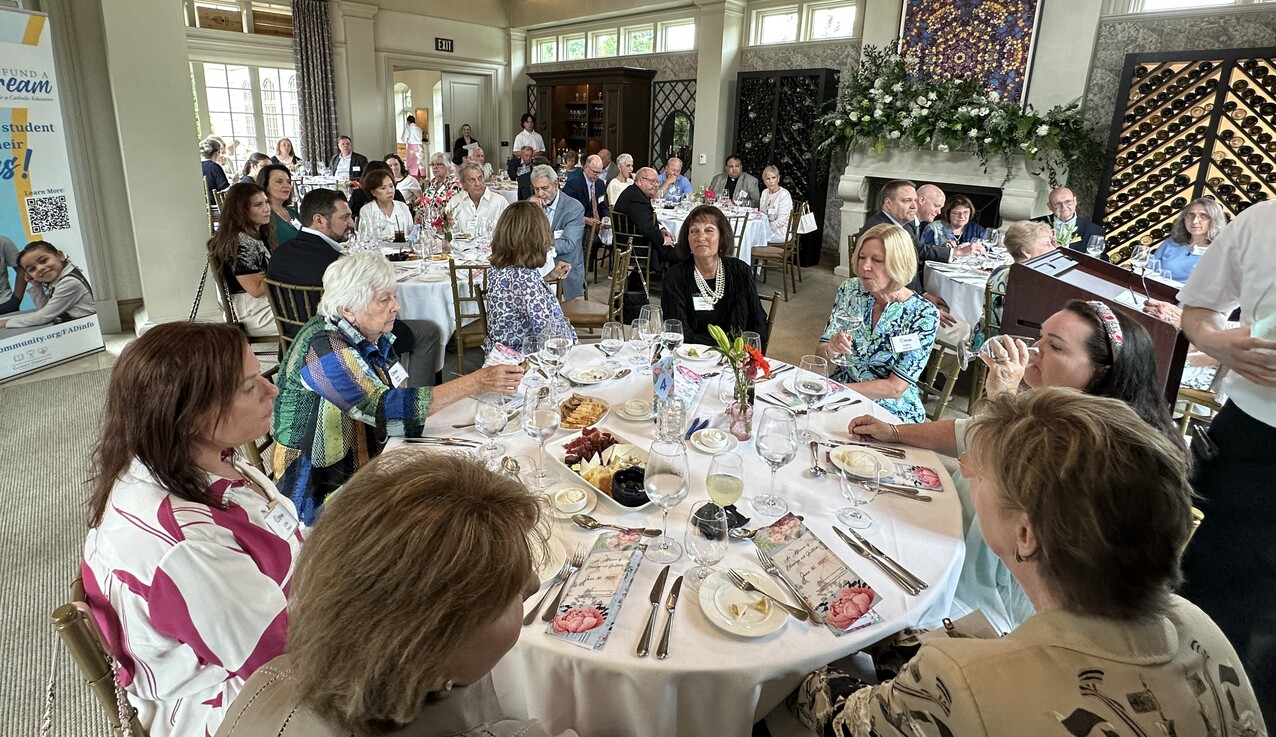 Fund A Dream scholarship donors enjoy afternoon of blessings and gratitude