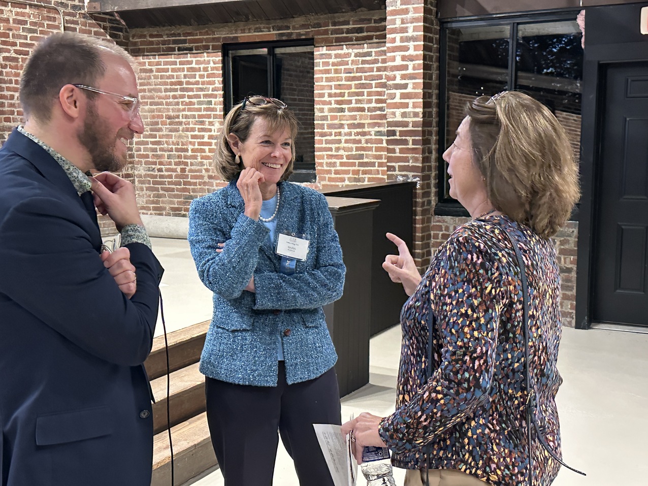 Seminary professor offers Women’s Giving Circle insight into Pope Leo XIV 